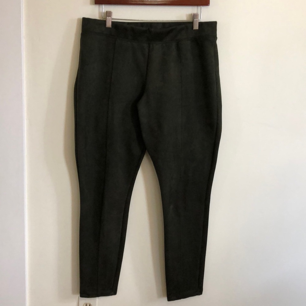 NWOT Moss Green Faux Suede Leggings with stretch